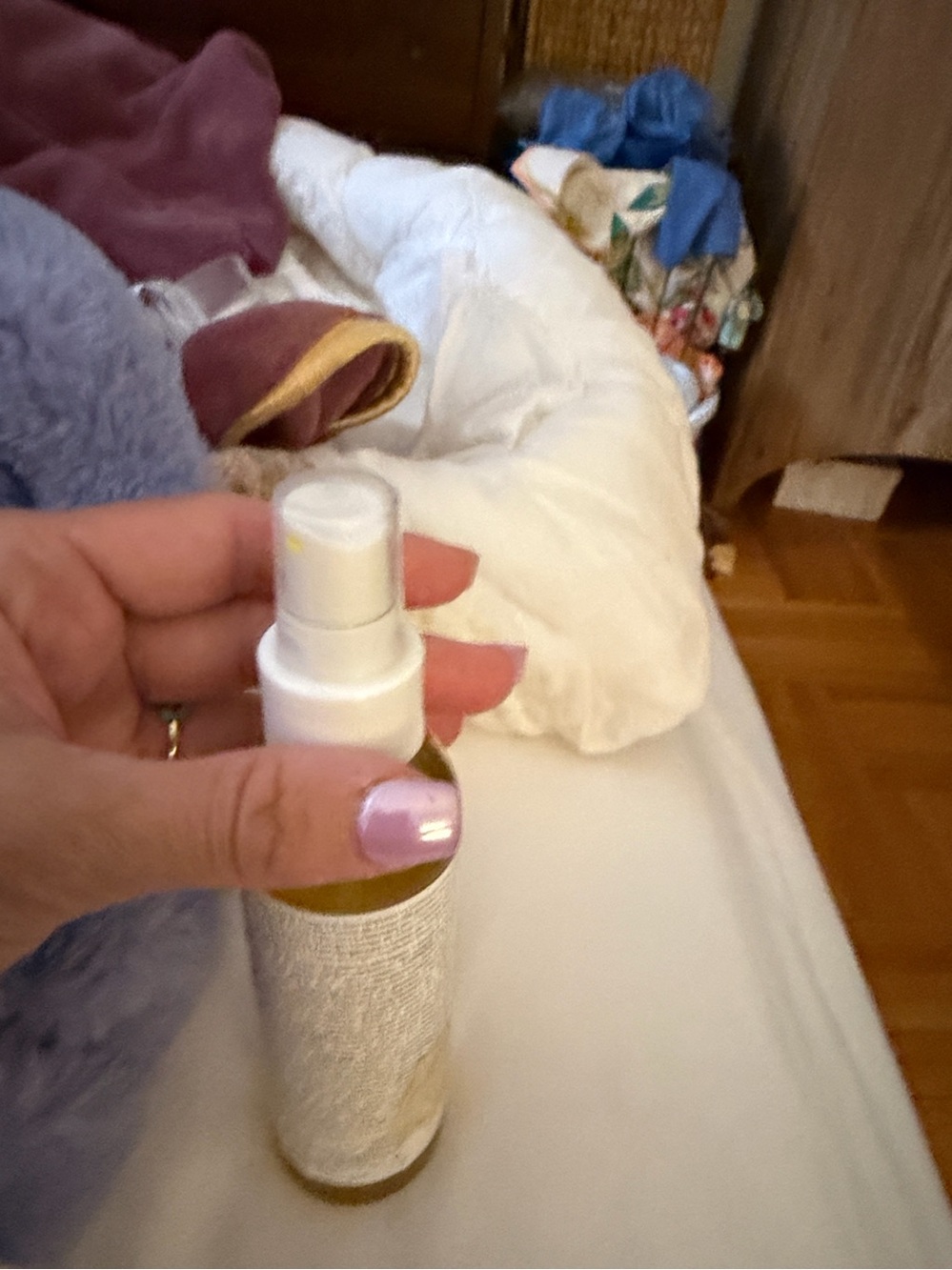 Kiehl's Facial Mist Spray in White and Green Bottle